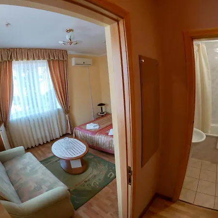 מלון Готель Мараморош