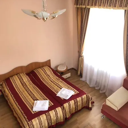 Hotel Готель Мараморош 3*